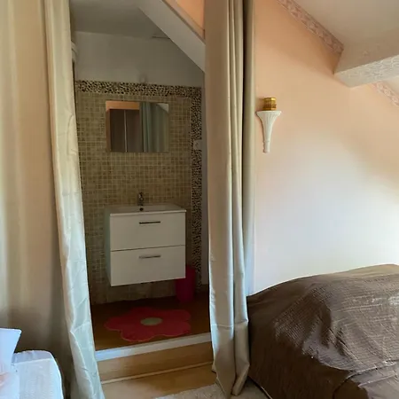 Ferienwohnung Petit Cocon Château-Chinon Exterior foto